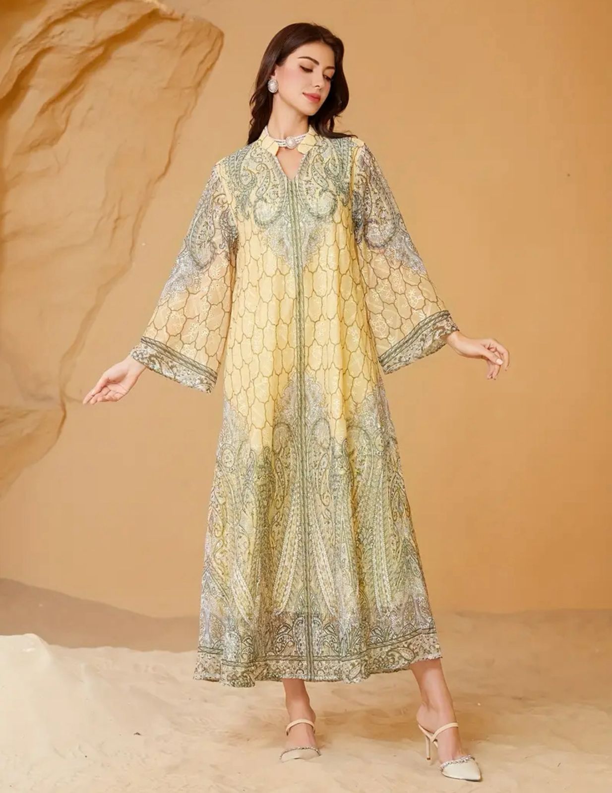 Elegant, glittering, embellished jalabiya abaya for women thumbnail 3