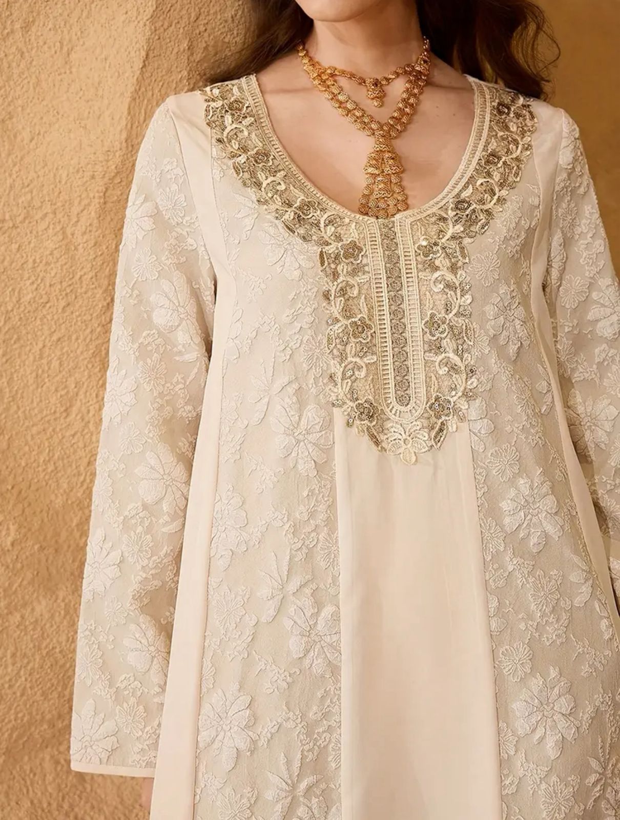 Elegant, glittering, embellished jalabiya abaya for women