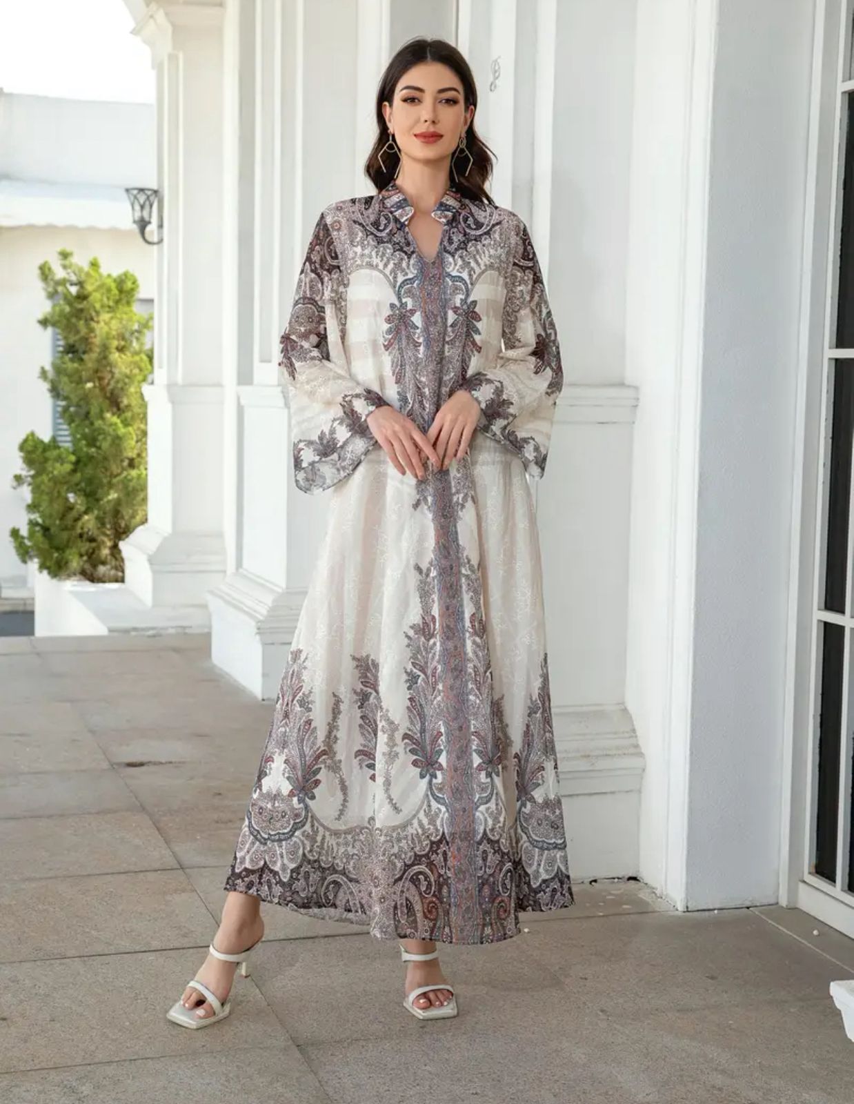 Elegant, glittering, embellished jalabiya abaya for women thumbnail 2